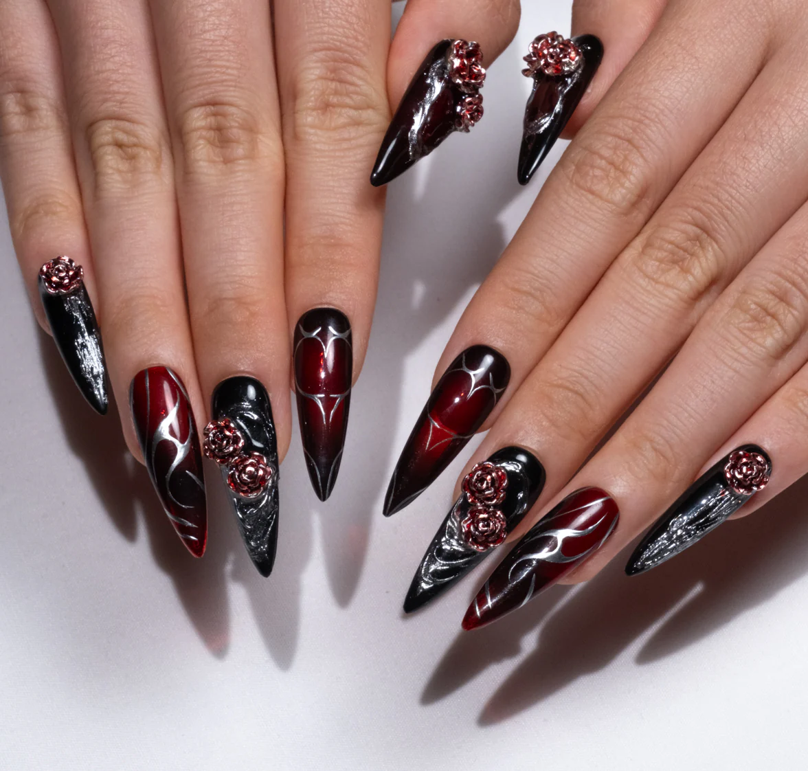 BAD ROMANCE - Image 3